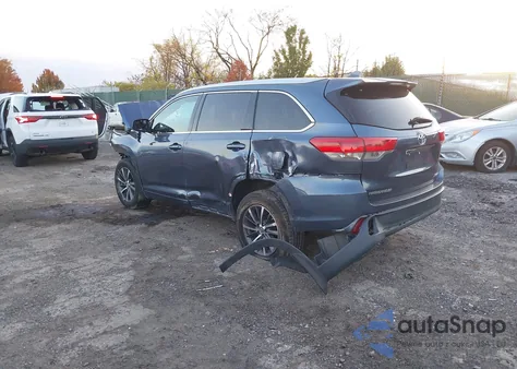 2018 Toyota Highlander Xle из США, поврежденный, VIN 5TDJZRFH3JS832491